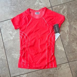 Athleta Finish Fast Line Tee - size M